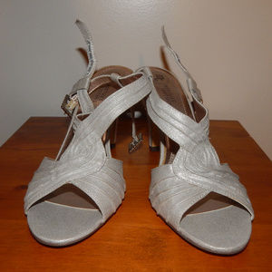Mootsie Tootsies silver strap heels